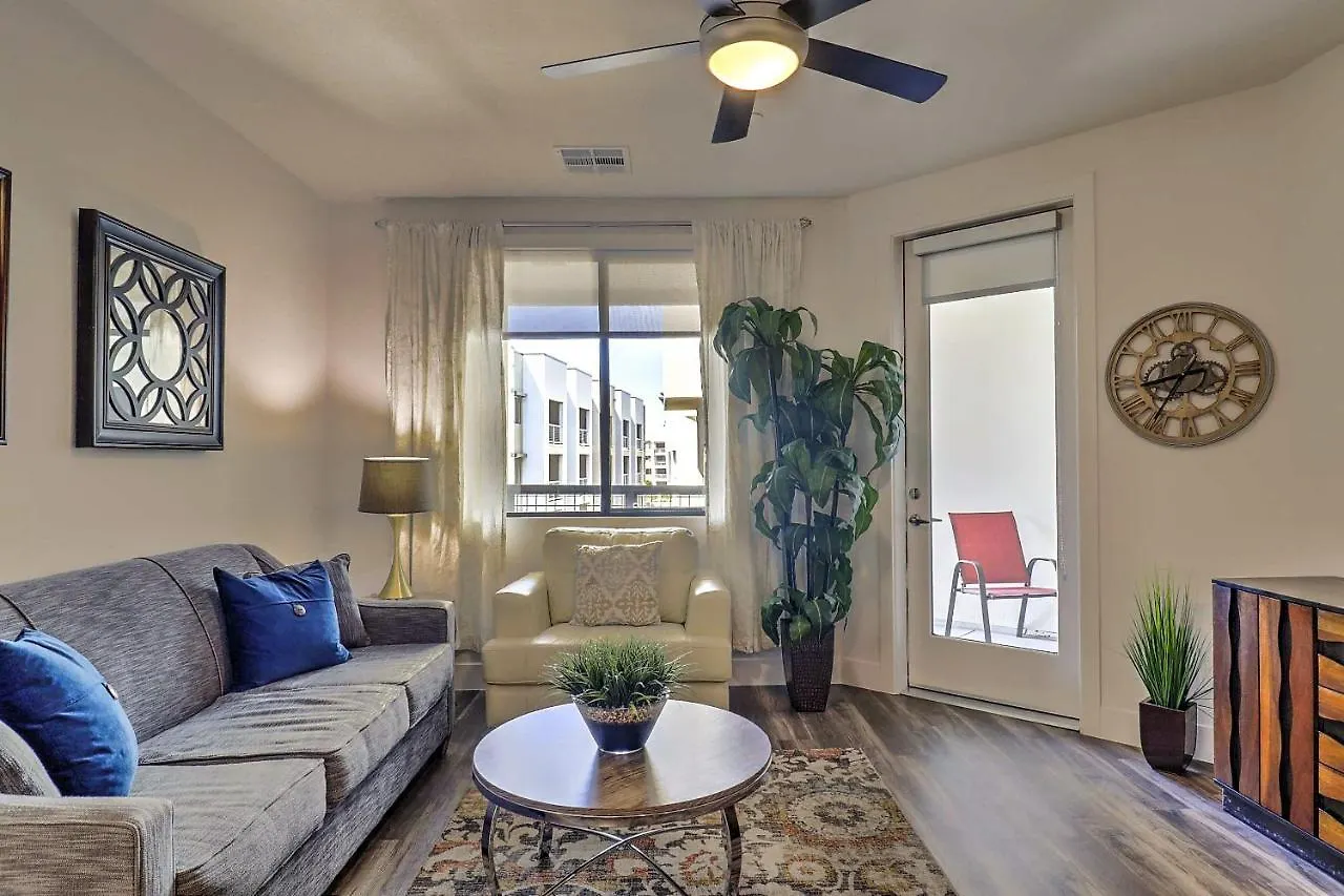 Exquisite Home-Walk Score 81-Shopping District-King Bed-Parking -G3021 Scottsdale