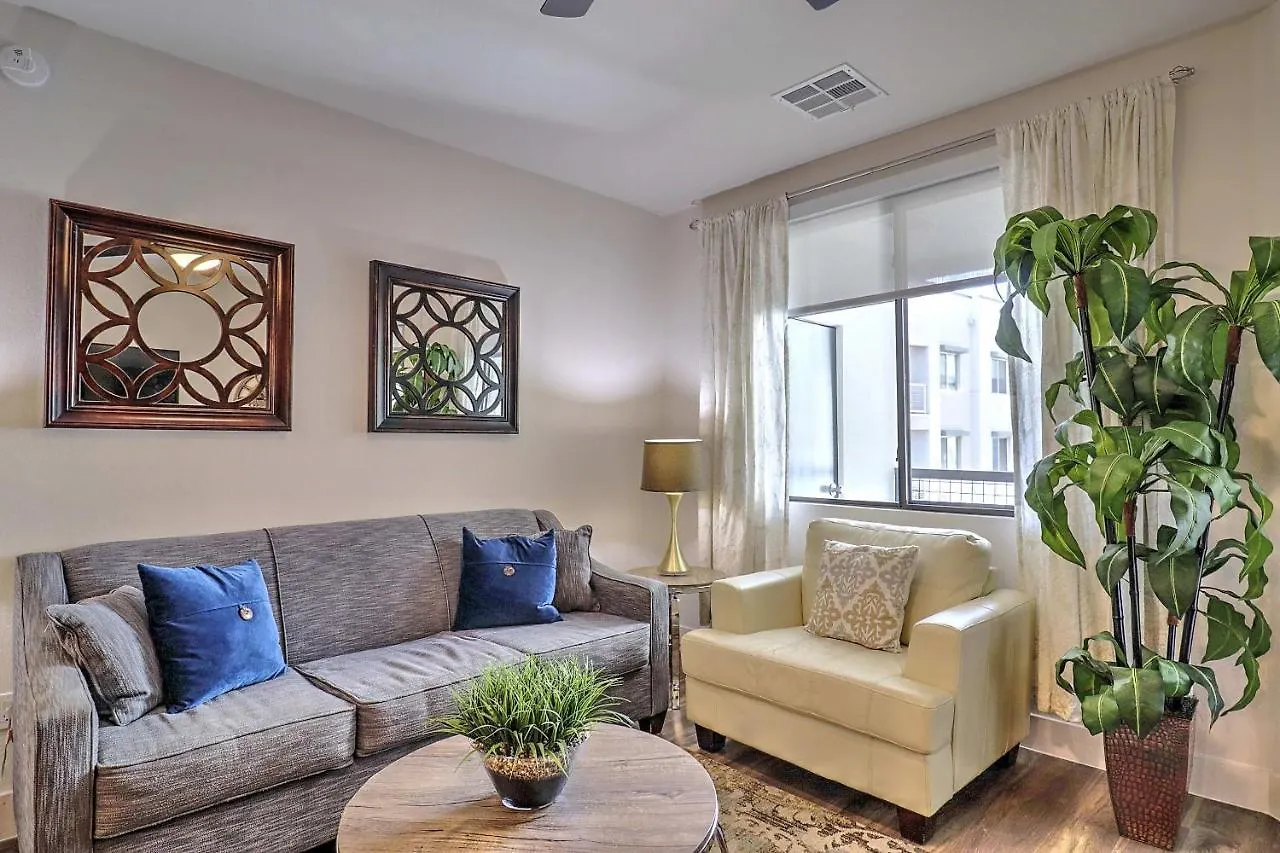 Exquisite Home-Walk Score 81-Shopping District-King Bed-Parking -G3021 Scottsdale Verenigde Staten
