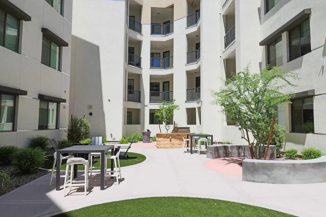 Exquisite Home-Walk Score 81-Shopping District-King Bed-Parking -G3021 Scottsdale 0*,  Verenigde Staten